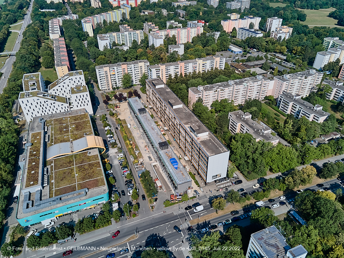 22.07.2022 - Plettzentrum und Montessori Schule in Neuperlach